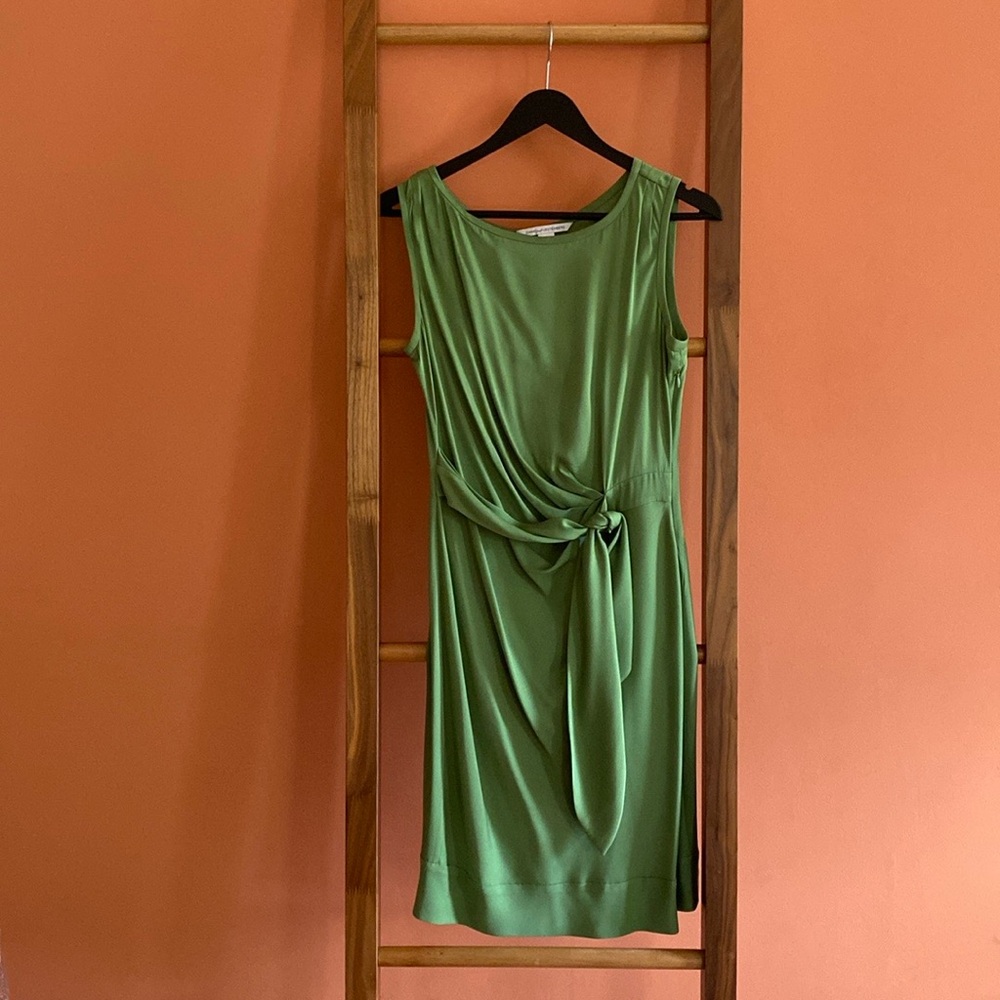 Spring green vintage DVF Tie waist dress